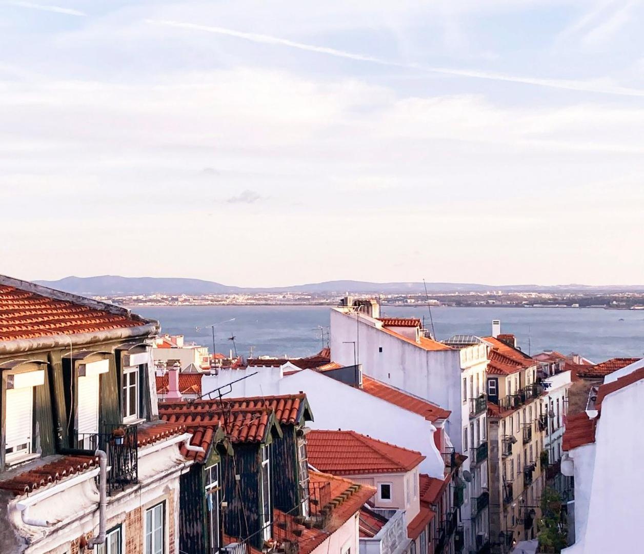 Guestready - Rare Terrace Apt, Historic Center Apartment Lisboa Ngoại thất bức ảnh